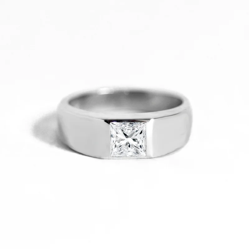 Men's Lapis Lazuli Engagement Rings in Sterling Silver with a Star - Shaped Stone SettingPrincess Cut Diamond Signet Ring Men's Lapis Lazuli Engagement Rings in Sterling Silver with a Star - Shaped Stone SettingPrincess Cut Diamond Signet Ring