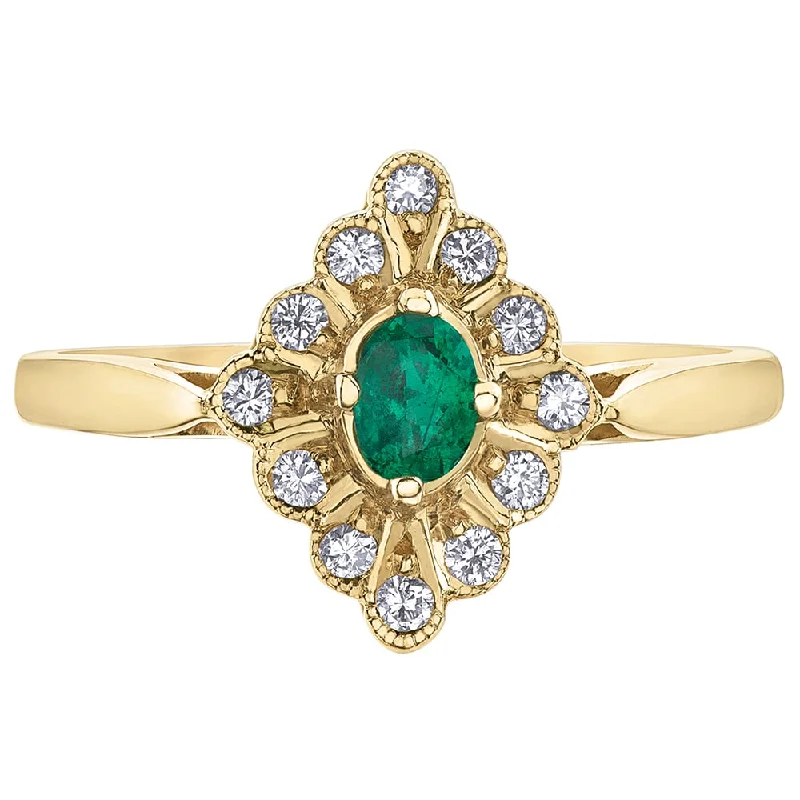 Tennis - Style Women's Diamond Rings with a Continuous Row of Diamonds for a Classic and Versatile LookVintage Inspired Emerald and Diamond Ring