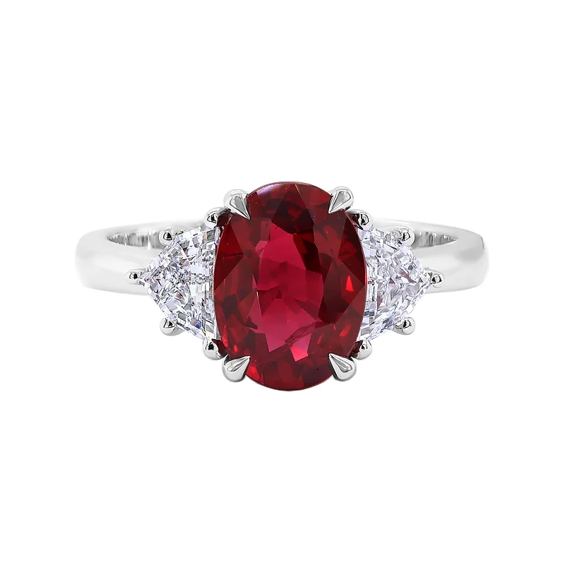 LED - Lit Fashion Rings in Plastic with Color - Changing Effects for a Futuristic LookRuby & Diamond Three-Stone Ring