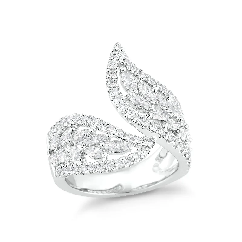 Fashion Rings with Initial Charms in Silver - Plated Metal for a Custom AccessoryLeaf-Shaped Diamond Ring