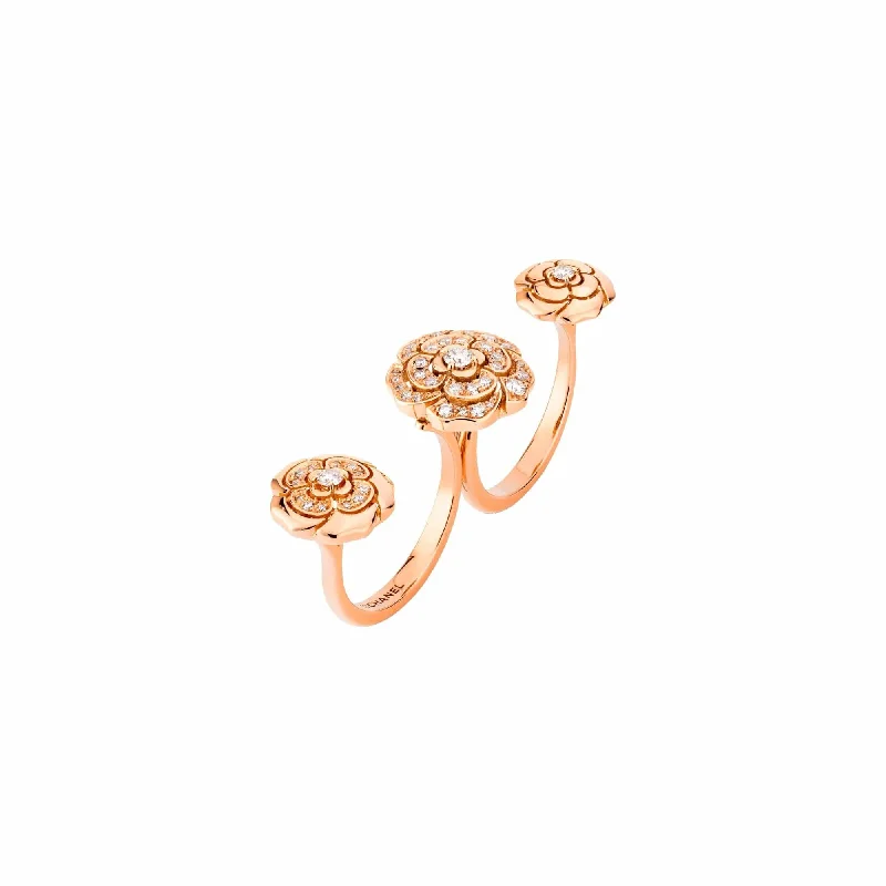 Pearl - Adorned Fashion Rings in Gold - Tone Alloy for a Sophisticated LookExtrait de Camélia Transformable Ring