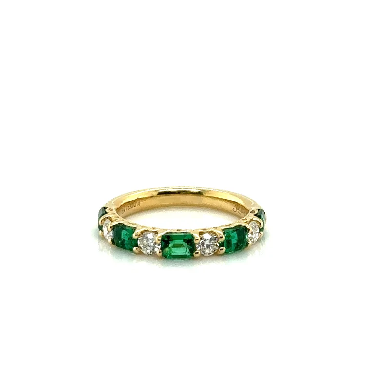 Minimalist Fashion Rings in Stainless Steel with a Single Solitaire CrystalJB Star Emeralds and Diamonds Half Anniversary Fashion Ring in 18K Yellow Gold (1.63ctw)