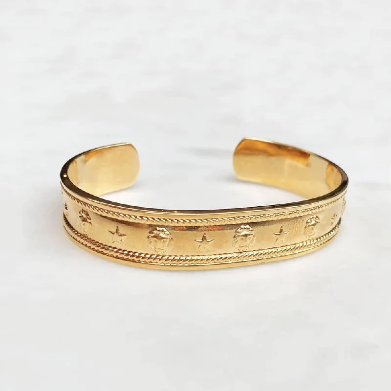 Solid Gold Bangles with Intricate Floral Engravings for a Luxurious LookBangle Star and Lion Solid Gold Bangles with Intricate Floral Engravings for a Luxurious LookBangle Star and Lion